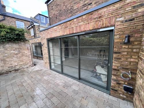 Contemporary Comfort: Home Extension